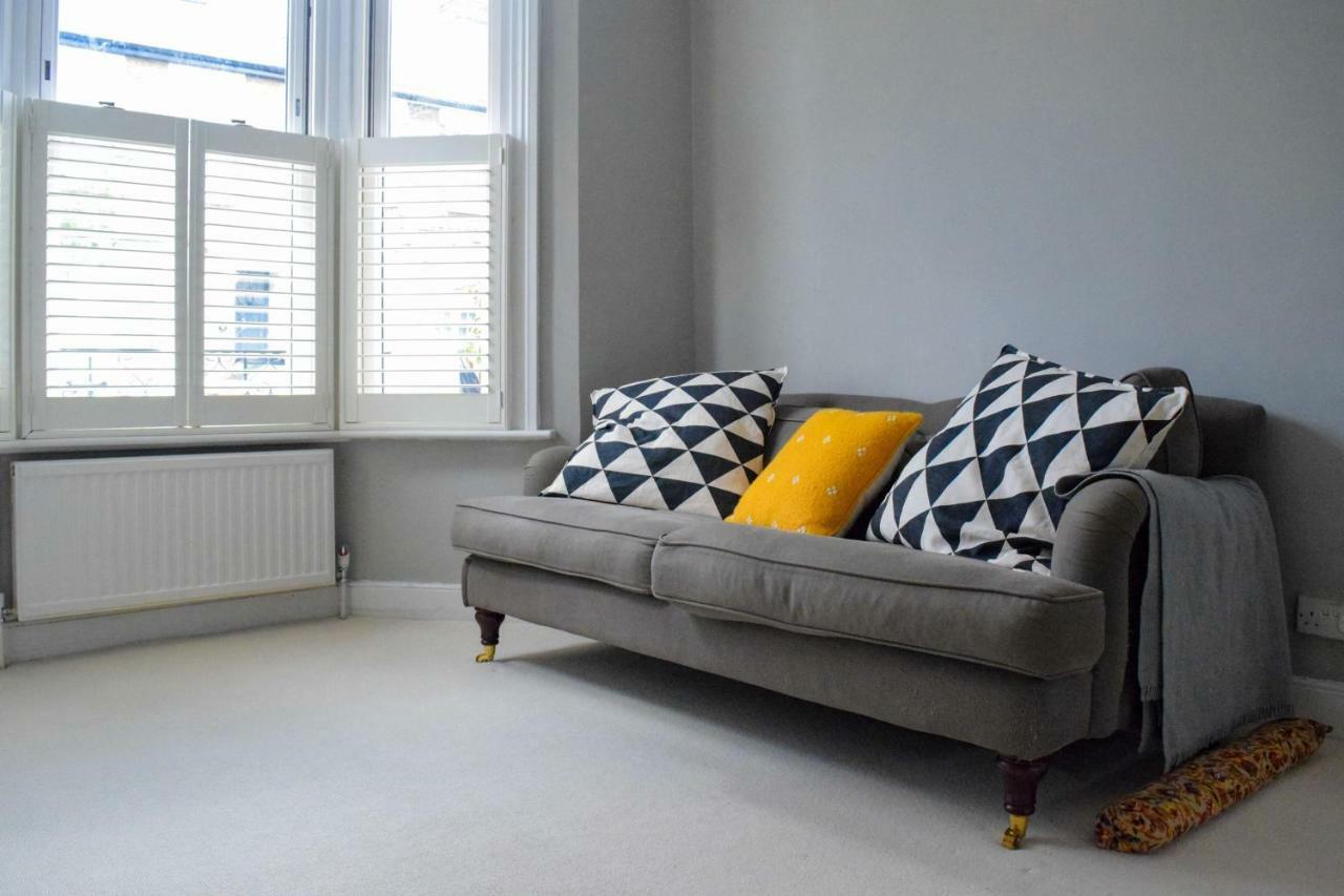 3 Bedroom Family House With A Superb Kitchen And Garden ロンドン エクステリア 写真