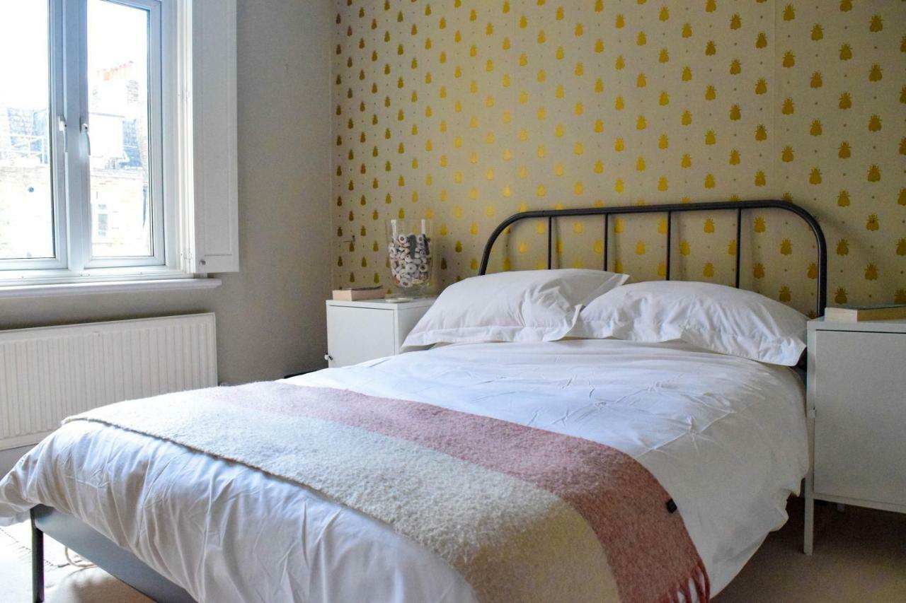 3 Bedroom Family House With A Superb Kitchen And Garden ロンドン エクステリア 写真